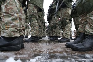 Lietuva Ukrainos specialiosioms karinėms pajėgoms planuoja perduoti nešiojamų termovizorių