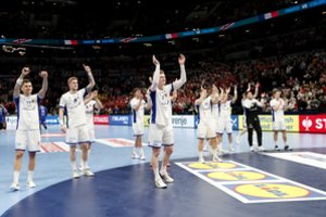 Islandijos rankininkai sutriuškino be trenerio likusius olimpinius čempionus