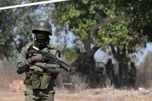 Burkina Faso vyriausybė po pranešimų apie „šaudymą“ neigia, kad kariškiai perėmė valdžią