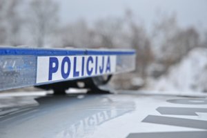 Vilniuje vidury dienos žaibiškai pavogtas „Audi Q7“ – vagys pasinaudojo autovežiu
