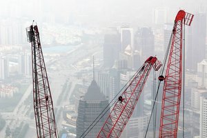Kinijoje penktas mėnuo iš eilės krinta NT kainos – svarsto, ar tokių statybų pagirias pajusime ir mes