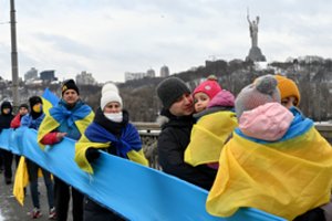 Įtampa tvyro ore: kaip jaučiasi ir kam ruošiasi patys ukrainiečiai? 