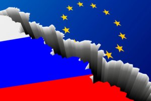 Briuselis smerkia Rusijos sprendimą uždrausti daugiau ES pareigūnų atvykti į šalį