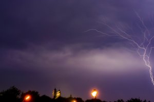 Patvirtintas ilgiausio pasaulyje žaibo rekordas: driekėsi net 768 km
