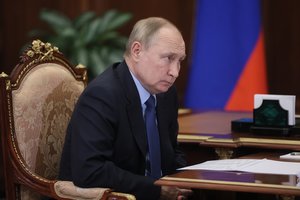 V. Putinas: vilties išspręsti Ukrainos krizę esama, bet priemonės „nebus paprastos“