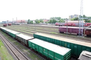 Lietuva planuoja plėsti krovinių gabenimą geležinkeliais – Europoje jau numatė vieną šalį