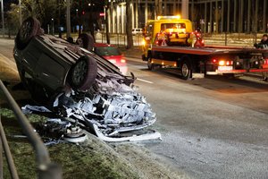 Vilniuje apsivertė automobilis – jį vairavo girtas vairuotojas
