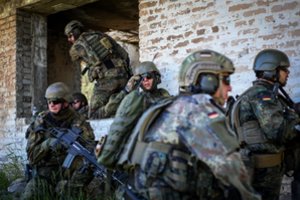 Vokietijos gynybos ministrė dėl konflikto su Rusija reikalauja didinti gynybos biudžetą