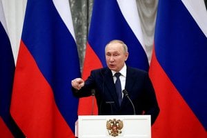 V. Putinas įžvelgia „padėties pablogėjimą“ Rytų Ukrainoje
