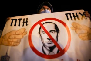 V. Putinui ploja ne visi rusai: „Marazmatikai ir vagys nori kraujo“