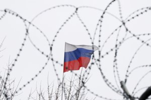 Rusija pradėjo evakuoti savo diplomatus iš Ukrainos