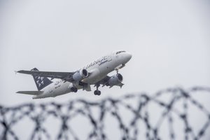 Vyriausybė nusprendė – Lietuva uždaro oro erdvę Rusijos lėktuvams