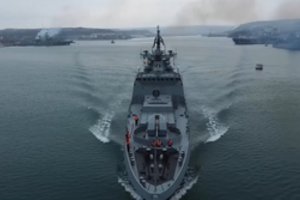 Turkija užblokavo karo laivų judėjimą per Bosforo ir Dardanelų sąsiaurius