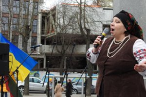 Klaipėdos centre – tautinių bendrijų balsai už krauju plūstančios Ukrainos laisvę ir nepriklausomybę