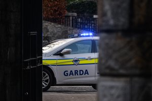 Žiaurus lietuvio nusikaltimas Airijoje: nėščią moterį sumušė dukros akivaizdoje