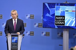 NATO vadovas: įsiverždamas į Ukrainą V. Putinas padarė „didelę klaidą“