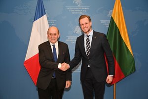G.Landsbergis: esam suinteresuoti stiprinti bendradarbiavimą su Prancūzija gynybos srityje