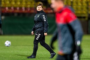 Merginų futbolo rinktinės trenerė T. Veržbickaja prieš kovas Latvijoje: „Stengiamės atrasti komandos privalumus“