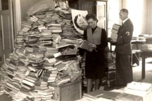 Naciai pelningai išsprendė žydų parašytų knygų problemą – niekšingai pavogė autorystę