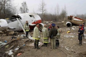 Naujas Lenkijos tyrimas rodo: aviakatastrofa prie Smolensko įvyko dėl lėktuve įtaisytų sprogmenų