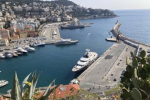 Europos uostai prašo parengti sankcionuotų Rusijos laivų sąrašą