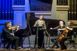 Nacionalinėje filharmonijoje skambėjo Astos Krikščiūnaitės jubiliejinis koncertas