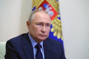 Kremlius atskleidė, kiek praėjusiais metais uždirbo V. Putinas: nebuvo pats turtingiausias politikas