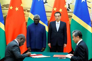 Kinija patvirtino pasirašiusi saugumo susitarimą su Saliamono Salomis