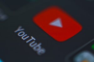 „YouTube“ uždarė būsimą Honkongo lyderį reklamuojantį kanalą