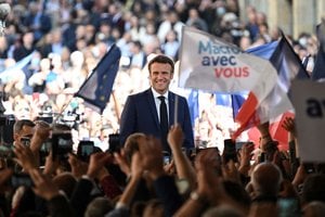 E. Macronas ir M. Le Pen – paskutiniame Prancūzijos prezidento rinkimų kampanijos etape