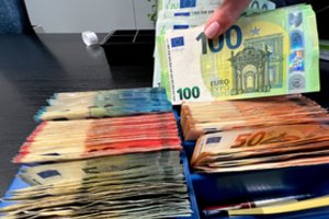 Iš patiklios klaipėdietės sąskaitos sukčiai pasiėmė 8,5 tūkst. eurų