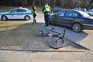 Zarasuose partrenktas dviratininkas – dėl patirtų sužalojimų vyras atsidūrė ligoninėje