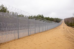 Pasienyje su Baltarusija baigiami pirmojo tvoros statybos etapo darbai