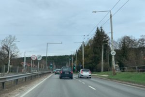 Vilniuje ir vėl pasidarbavo chuliganai: vairuotojai kurį laiką keliuose matė klaidingą informaciją