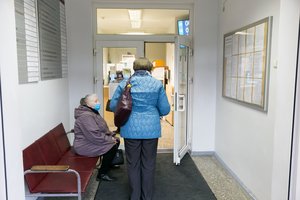 Ginčai dėl ligoninių pertvarkos: įspėja, kad neapsikentę gydytojai išeis į pensiją