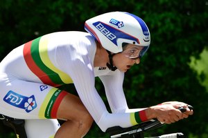 Ignatas Konovalovas su komanda džiaugiasi pergale „Giro d’Italia“ lenktynėse