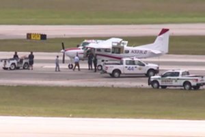 Stebuklas Floridoje: sutrikus lengvojo lėktuvo piloto sveikatai orlaivį nutupdė keleivis