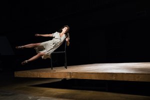 „Naujojo Baltijos šokio“ uždaryme – fizikos dramaturgo Yoanno Bourgeois spektakliai