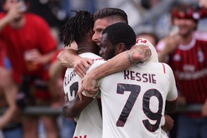 „AC Milan“ po 11 metų pertraukos susigrąžino „Serie A“ čempionų titulą