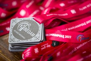 „Bėgam už Marijampolę“ pusmaratonio nugalėtojai džiaugėsi oro sąlygomis ir asmeniniais rekordais
