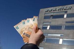 Pasitikrinkite: tūkstančiai lietuvių sulauks VMI pranešimų apie laiku nesumokėtą mokestį 