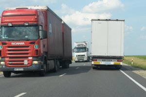 Logistikos įmonėms stinga ne tik vairuotojų – pradeda trūkti ir sunkvežimių