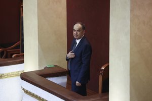 Albanijos parlamentas šalies prezidentu išrinko karo gydytoją