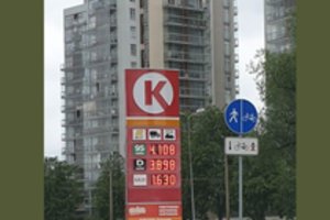 Vairuotojai apstulbo: čia benzino kaina pašoko iki daugiau nei 4 eurų, dyzelino – beveik 3,9 euro
