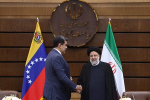 Venesuela ir Iranas pasirašė 20 metų bendradarbiavimo susitarimą
