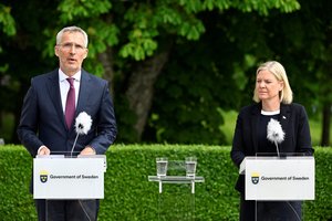 NATO vadovas: dabar Švedija saugesnė nei prieš pateikiant prašymą įstoti į NATO