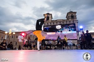 Lietuvos breiko šokėja Dominika Banevič triumfavo Londone