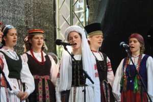Klaipėdoje nubangavo kultūros paveldo festivalis „Lauksnos“ – muzikavo, šoko, dainavo dideli ir maži