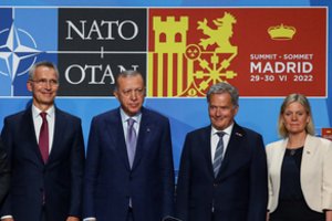 JAV: Turkija negavo nuolaidų už Švedijos ir Suomijos narystės NATO palaikymą