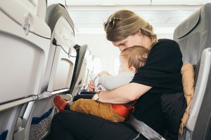 Kelionių tinklaraštininkė dalijasi 6 idėjomis, ką veikti su vaikais lėktuve ar automobilyje